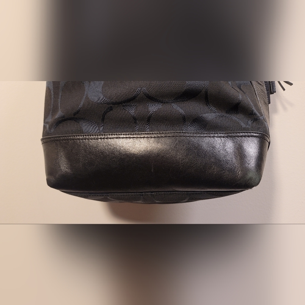 Coach Signature C Sufflette Cloth crossbody bag in black - Picture 9 of 13